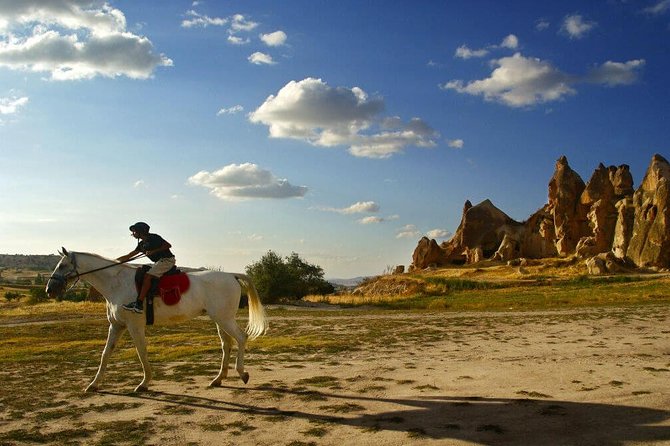 2 Day Cappadocia Tour from Istanbul with Optional Balloon ride - The cave hotel overnight: comfort varies, but the timing is smart