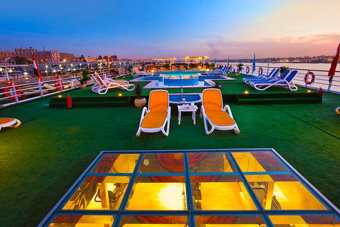 4-Day Nile Cruise: Aswan to Luxor & Abu Simbel + Hot Air Balloon - Day 3 Edfu Temple via Horse Carriage and Luxor Temple Timing