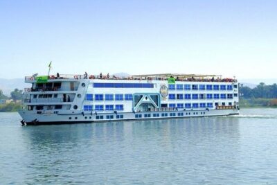 4-Days Nile Cruise Aswan&Luxor,Hot Air Balloon&Abu Simbel.Hot deal - Day 2: Abu Simbel at about 5am, then Kom Ombo and sailing toward Edfu