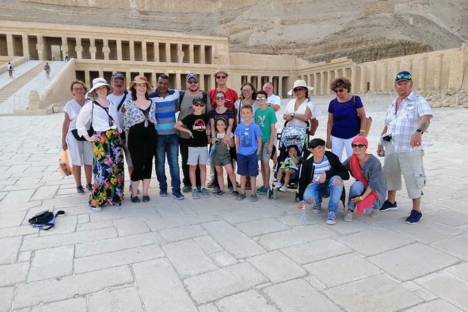 4-Days Nile Cruise From Aswan To Luxor including Abu Simbel and Hot Air Balloon - Onboard Life: Cabins, Food, Shows, and WiFi Reality