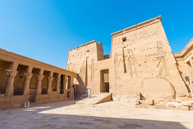 4-Days Nile Cruise Tour From Aswan To Luxor and Hot Air Balloon on M/S Le fayan - Day 3: Luxor Temple and Karnak on the East Bank