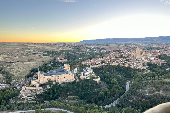 Balloon flight at sunrise in Segovia - Why a sunrise balloon over Segovia hits differently