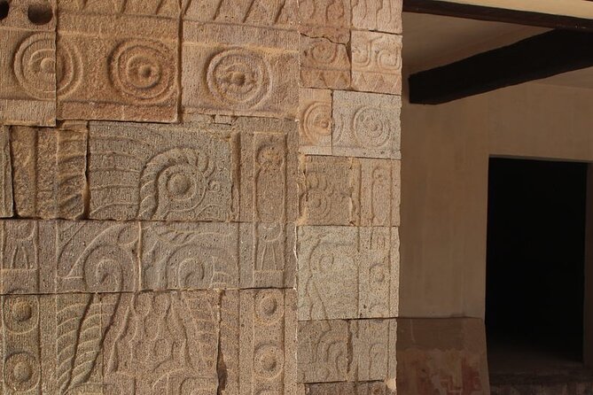 Balloon Flight at Sunrise over Teotihuacan - Landing moments: toast + your flight certificate