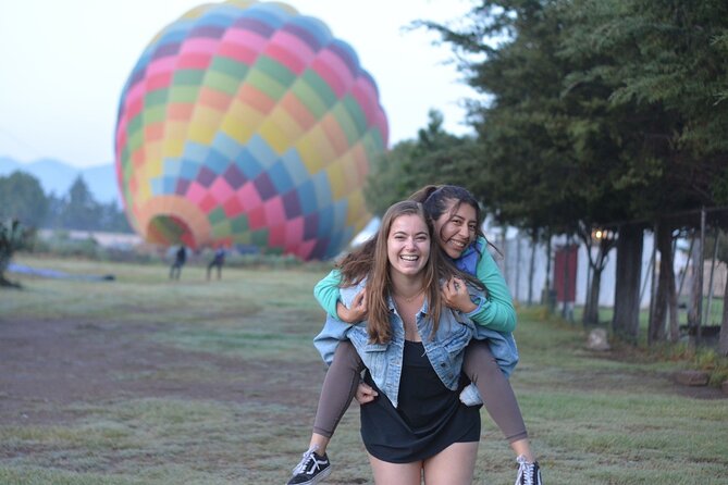Balloon Flight + Breakfast in a cave + Pick up CDMX + Pyramids - Why the Teotihuacan sunrise balloon feels worth it