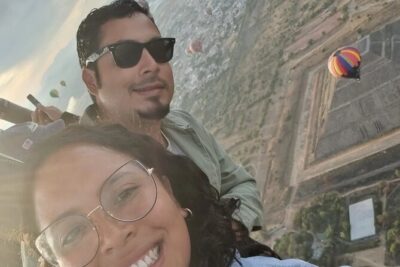 Balloon flight experience to Teotihuacan Pyramids - The landing scene: certificates, toasts, and being close to the balloon again