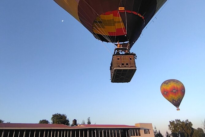 Balloon flight experience to Teotihuacan Pyramids - What to pack for a cramped basket and bright mornings