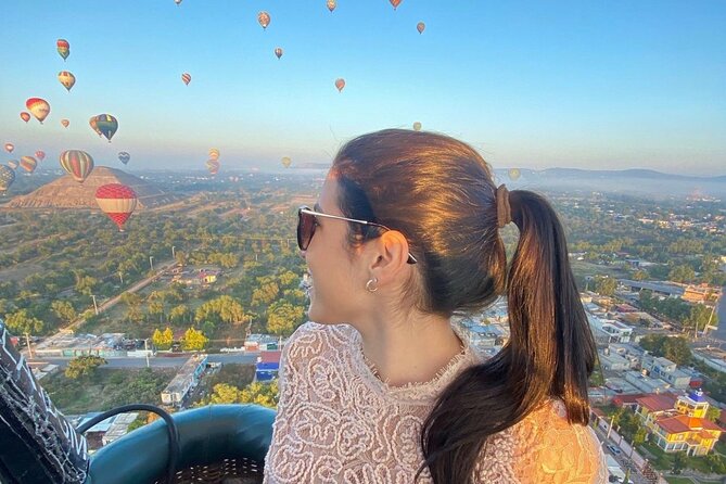 Balloon flight + pick up in CDMX + Breakfast in Cave + Pyramids - Group size, English support, and what the operation asks of you