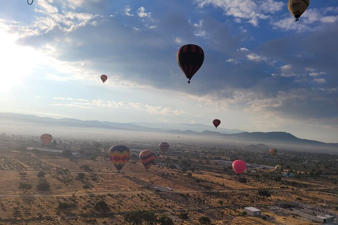 Balloon flight + Transportation + Breakfast in Cave or buffet + Pyramids - Walking the Zona Arqueológica de Teotihuacán (and budgeting for it)