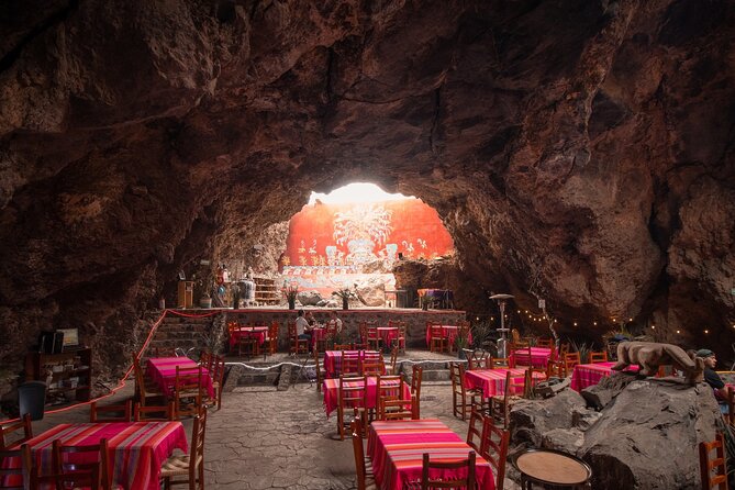 Balloon Flight with Breakfast in a Natural Cave and Transportation from CDMX - Sunrise balloon over Teotihuacán: what you’re really signing up for