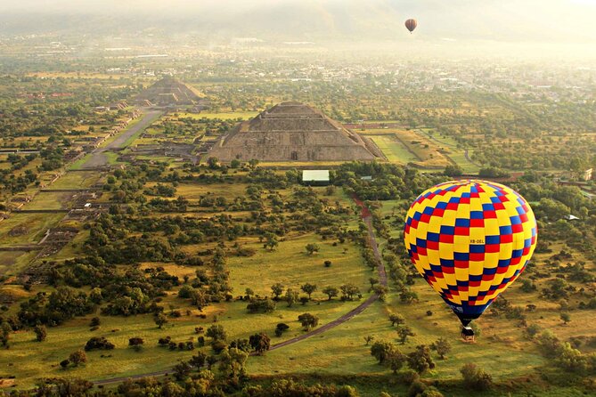 Balloon Flight with Breakfast in a Natural Cave and Transportation from CDMX - Who this balloon + cave breakfast trip is best for