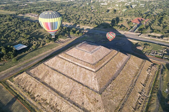 Balloon Flight with Breakfast in Cave and Pyramids of Teotihuacan - Price and what’s actually included for $160.96