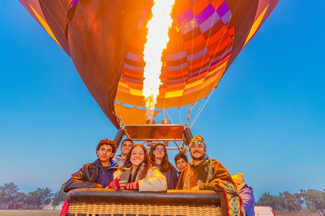 Balloon Flight with Buffet Breakfast - Getting there and the Space Balloons morning setup