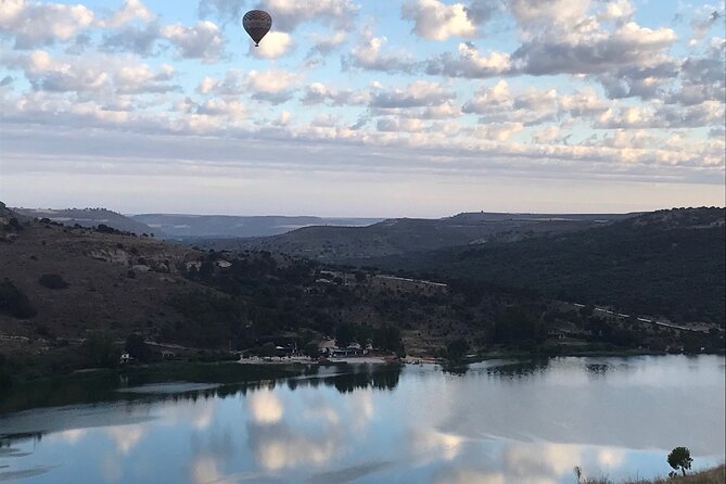 Balloon ride in Segovia with optional transportation from Madrid - The full timeline: three hours total, one focused flight