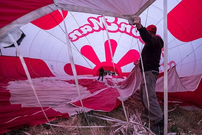 Bendigo Premium Balloon Flight plus buffet champagne breakfast - Price and Value: is $357.19 a good deal?