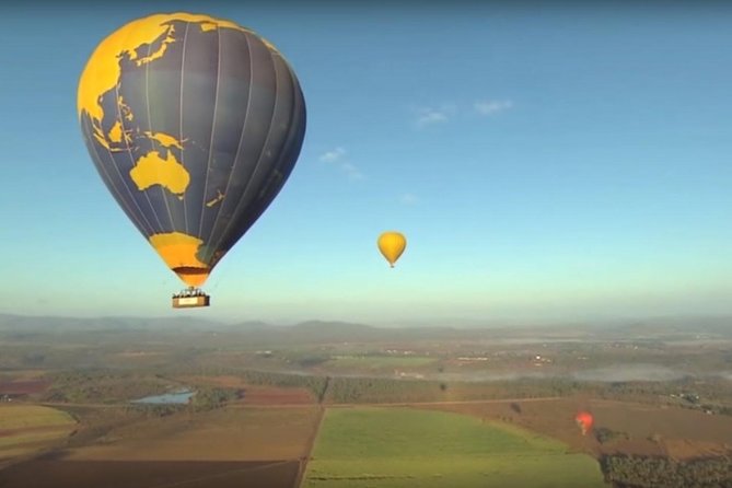Cairns Classic Hot Air Balloon ride - Crowd level: what to expect with up to 80 people