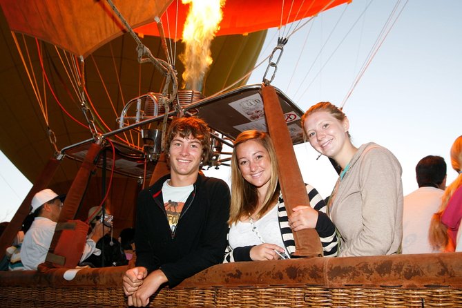 Cairns Classic Hot Air Balloon ride - The balloon flight: what you’ll see and how commentary helps