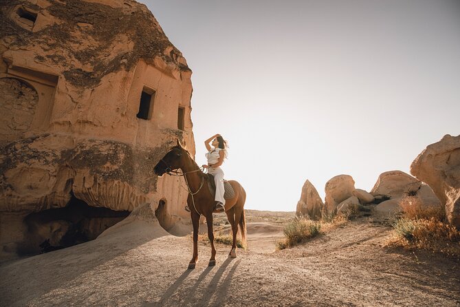 Cappadocia Private Flying Dress & Hot Air Balloon Photoshoot - Private Pickup, Air-Conditioned Transport, and the Dress-Change Setup