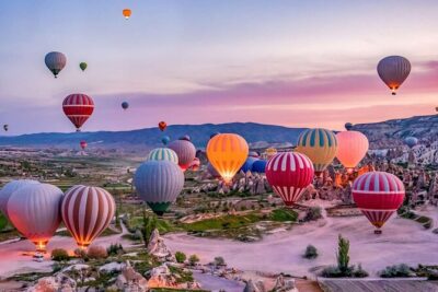 Cappadocia Sunrise Hot Air Balloon Watching Tour With Audio Guide - Pickup in Göreme and What Dawn Feels Like
