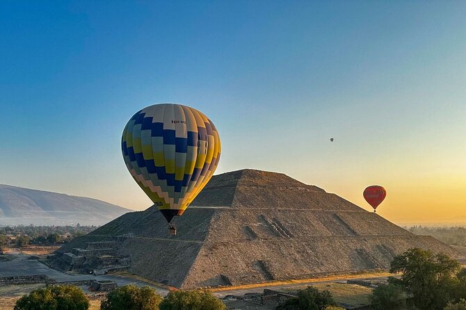 CDMX balloon flight, breakfast, pickup and visit to Teotihuacán - Breakfast before Teotihuacán: coffee, a full morning meal, and time to reset