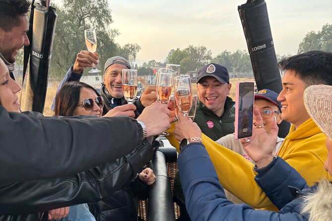 Flight in Globo Teotihuacan - Timing, group size, and how to plan your Mexico City day