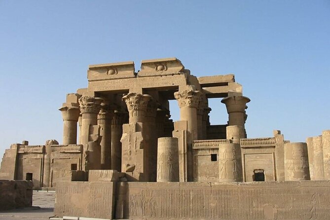 From Cairo 4-Day Nile Cruise to Aswan by Flights& Hot Air Balloon - Valley of the Kings and Hatshepsut at Deir el-Bahari: Two Kinds of Monument Power