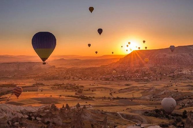 Full-Day Cappadocia Tour with Sunrise Hot Air Balloon Ride - Lunch and the tour rhythm: using the free time wisely