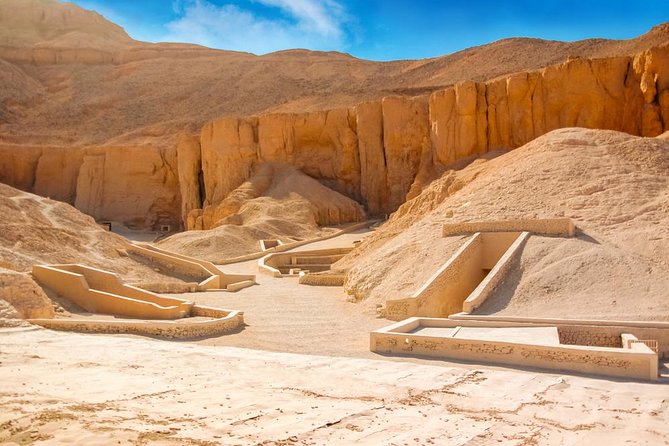 Full Day Tour of luxor East and West with hot air balloon over luxor - The Guide Factor: Getting the Story Without Feeling Pushed