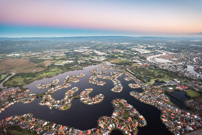 Gold Coast Hot Air Balloon with 5 Star Champagne Buffet Breakfast - Landing and breakfast at the Mercure: Champagne included