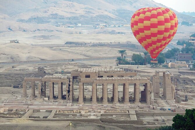 Hot Air Balloon and Full-Day Tour of Luxor including Sightseeing - Deir el Bahari and Hatshepsut: the West Bank temple moment