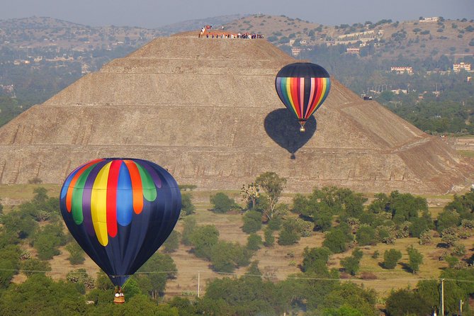 Hot Air Balloon Flight and Tour of the Majestic Pyramids - Crafts and the obsidian workshop: where time can tighten