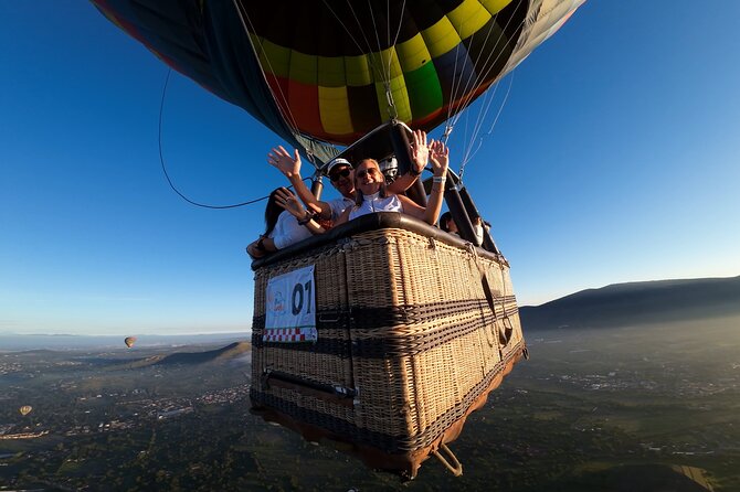 Hot air balloon flight in Teotihuacán + Breakfast in a Cave - Key points before you go