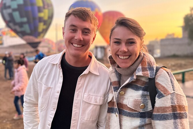 Hot air balloon flight in Teotihuacán + Breakfast in a Cave - Value check: $191.16 and what you’re really paying for
