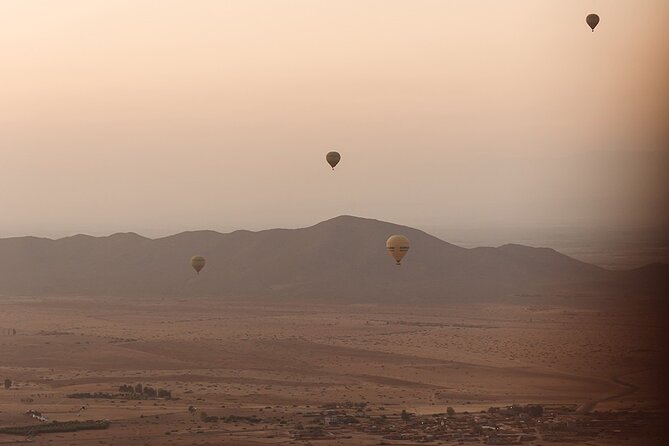 Hot Air Balloon Flight over Marrakech with Traditional Breakfast - What to wear and how to handle a balloon morning