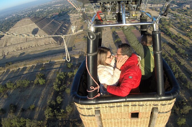 Hot Air Balloon Flight Over Teotihuacan - The optional photo and video package: if you want it, do it
