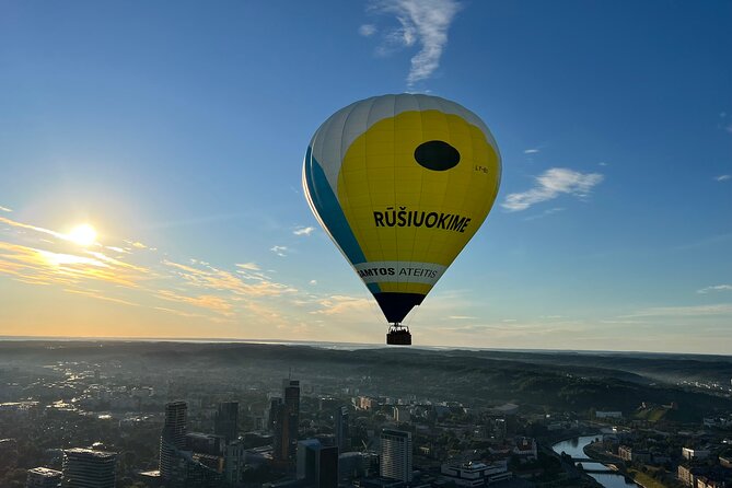 Hot air balloon flight over Vilnius or Trakai in Lithuania - Why Trakai Can Be the Better Day (Even as a Backup)