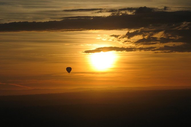 Hot Air Balloon Flights Geelong (The Great Ocean) + Breakfast - Price and Value: What $294.07 Is Paying For