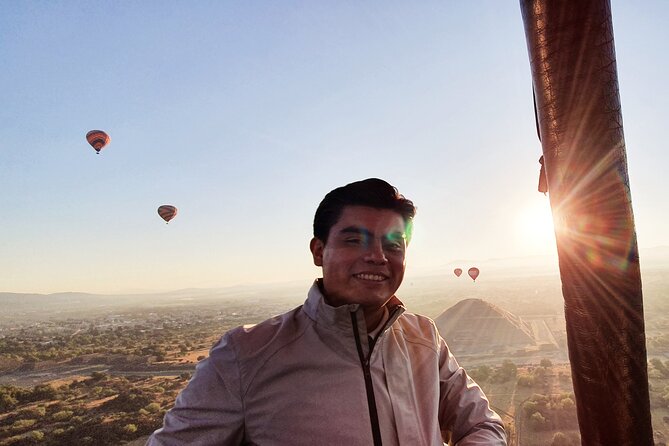 Hot air balloon from CDMX and Restaurant la Gruta (ORIGINAL) - Key highlights to know before you go