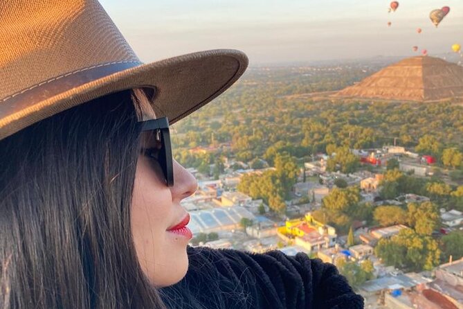 Hot air balloon from CDMX and Restaurant la Gruta (ORIGINAL) - Teotihuacán archaeological zone: what your visit feels like