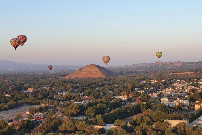 Hot air balloon from CDMX and Restaurant la Gruta (ORIGINAL) - The 5:00 am pickup run: staying sane before dawn