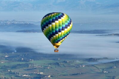 Hot air balloon over the hills of Pienza, Montalcino and Val D'Orcia - Meeting in Buonconvento and what the morning actually feels like