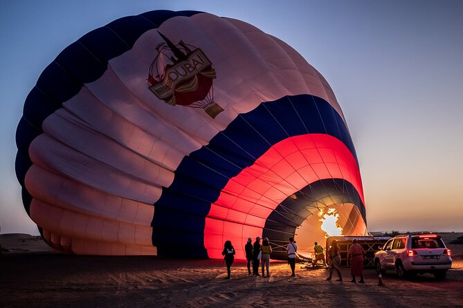 Hot Air Balloon Ride & In-flight Falcon Show including Transfers - A 4:00 AM start that actually makes sense