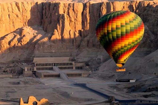 Hot Air Balloon Ride in Luxor Egypt with Transfers Included - Safety Briefing, Crew Energy, and What Happens Before Lift-Off