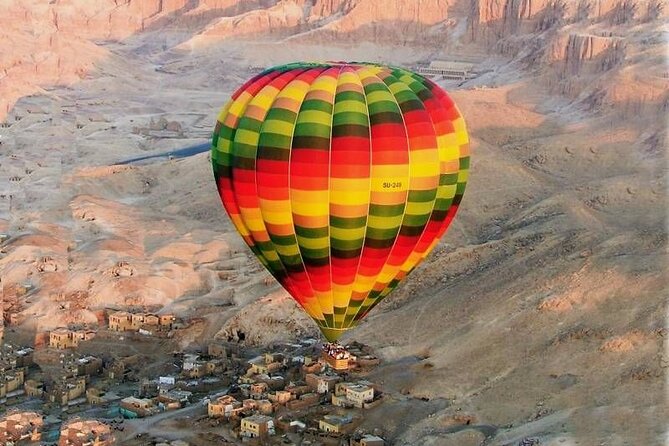 Hot Air Balloon Ride in Luxor with Transfers - The in-flight experience: guide commentary and landmark spotting