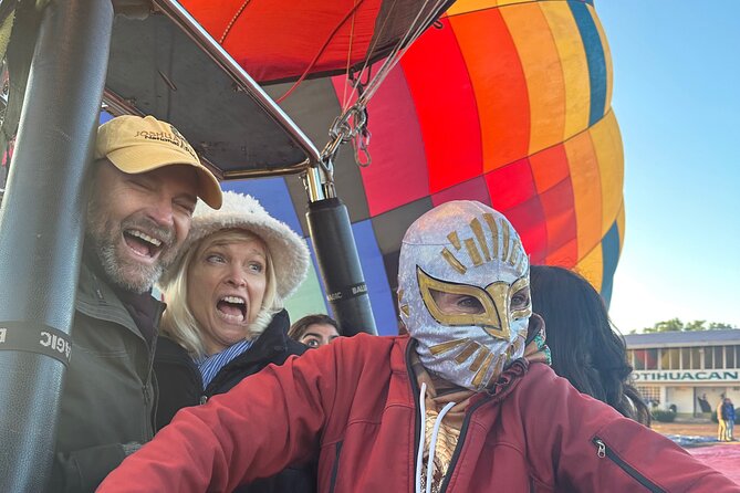 Hot air Balloon ride in Teotihuacan & breakfast in “La Gruta” - Key things to know before you go