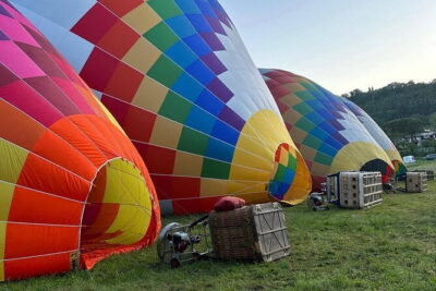 Hot Air Balloon ride in Tuscany countryside from Chianti - The pre-flight routine: safety briefing, basket prep, and shoe-cover reality