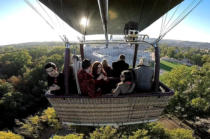 Hot-Air Balloon Ride over Aranjuez with Optional Transport from Madrid - What You’ll See Above Aranjuez and the Río Tajo Crossing