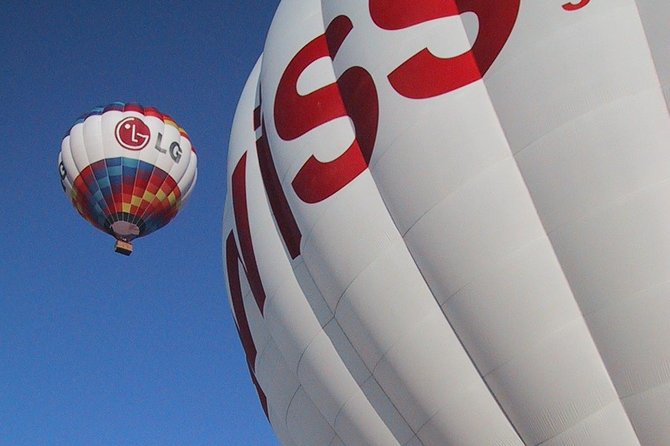 Hot-Air Balloon Ride over Aranjuez with Optional Transport from Madrid - The Flight Itself: Takeoff, Landing, and What Standing Feels Like