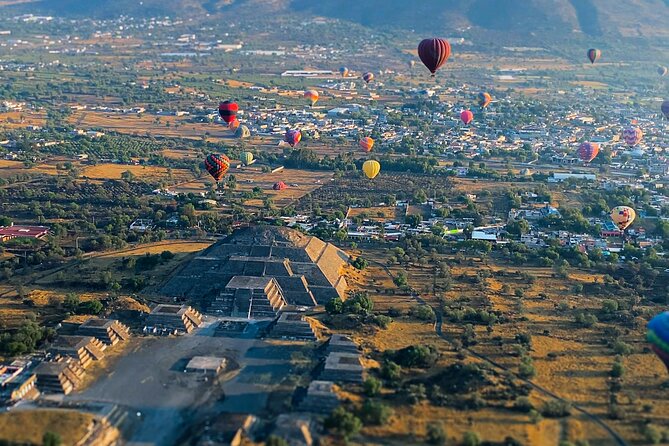 Hot Air Balloon Ride Over Teotihuacán Pyramids from Mexico City - Price and value: what $137.39 buys you