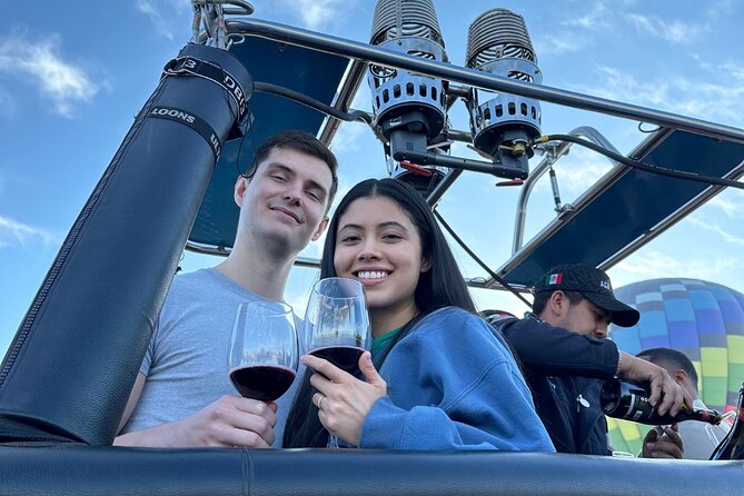 Hot air balloon ride with breakfast in Cueva from CDMX - Breakfast in a natural cave: what you should expect