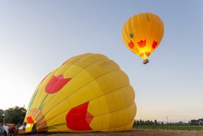Hot Air Balloon Rides in Napa Valley - Inside the Basket: Group Size, Comfort, and What to Wear